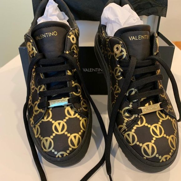 VALENTINO BY MARIO VALENTINO BEATRICE LEATHER SNEAKER - Picture 10 of 11